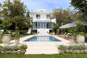 Beach front Villa Cap D'Antibes
